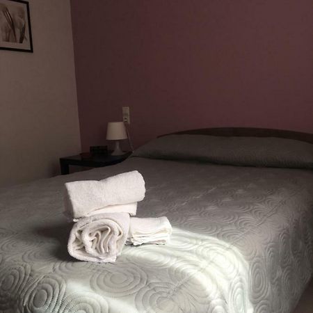 70m² 1 slaapkamer, 1 privé badkamer Appartement in Heraklion Buitenkant foto