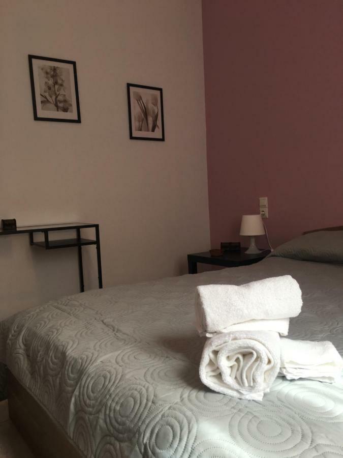 70m² 1 slaapkamer, 1 privé badkamer Appartement in Heraklion Buitenkant foto