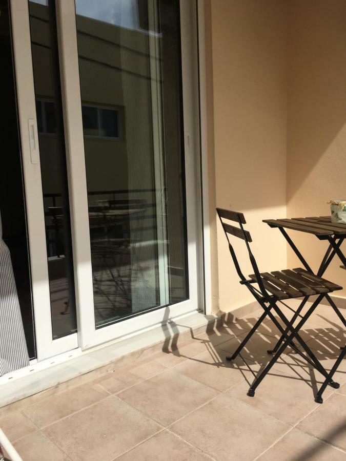 70m² 1 slaapkamer, 1 privé badkamer Appartement in Heraklion Buitenkant foto